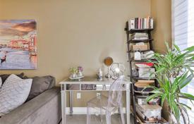 4 odalılar daire North York'da, Kanada. C$1,094,000