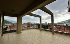 2 odalılar çatı dairesi 140 m² Budva city'da, Karadağ. 450,000 €