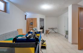 6 odalılar şehir içinde müstakil ev 398 m² Žminj'da, Hırvatistan. 850,000 €