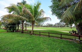 Şehir içinde müstakil ev – Pembroke Pines, Broward, Florida,  Amerika Birleşik Devletleri. $585,000