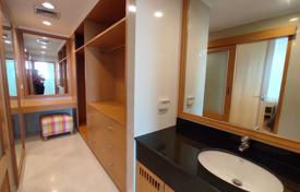 3 odalılar kondominyumda daireler Khlong Toei'de, Tayland. $3,500 haftalık