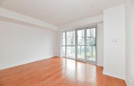 7 odalılar daire Old Toronto'da, Kanada. C$815,000