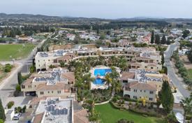 3 odalılar çatı dairesi Baf'ta, Kıbrıs. 390,000 €