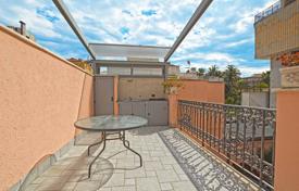 4 odalılar daire 73 m² Liguria'da, İtalya. 480,000 €