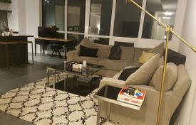 5 odalılar daire Etobicoke'de, Kanada. C$896,000