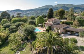 6 odalılar villa Grasse'ta, Fransa. 1,280,000 €