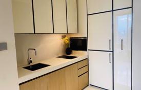 1 odalılar kondominyumda daireler Khlong Toei'de, Tayland. $413,000