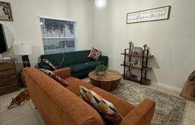 3 odalılar konak 130 m² Fort Lauderdale'de, Amerika Birleşik Devletleri. $390,000