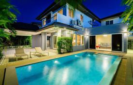 Villa – Mueang Phuket, Phuket, Tayland. $411,000