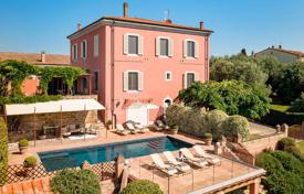 8 odalılar villa Peccioli'de, İtalya. 2,500,000 €