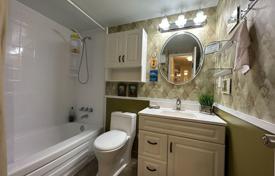 6 odalılar daire North York'da, Kanada. C$647,000