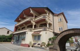 19 odalılar şehir içinde müstakil ev 570 m² Vodice'de, Hırvatistan. 1,550,000 €