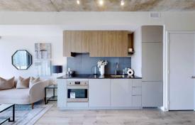 5 odalılar daire North York'da, Kanada. C$773,000