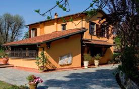 Villa – Camaiore, Toskana, İtalya. 3,900 € haftalık