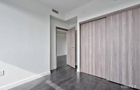4 odalılar daire North York'da, Kanada. C$796,000