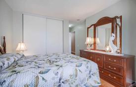 5 odalılar daire North York'da, Kanada. C$1,135,000