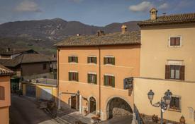 21 odalılar konak 670 m² Perugia'da, İtalya. 1,350,000 €
