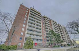 7 odalılar daire North York'da, Kanada. C$771,000