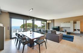 5 odalılar şehir içinde müstakil ev 298 m² Lloret de Mar'da, İspanya. 1,900,000 €