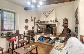 5 odalılar villa Grasse'ta, Fransa. 399,000 €