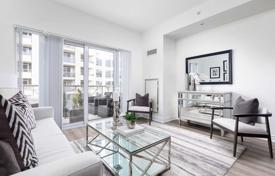 1 odalılar daire North York'da, Kanada. C$649,000