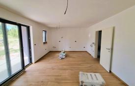 3 odalılar yeni binada daireler 69 m² Porec'te, Hırvatistan. 217,000 €