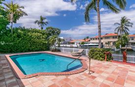 Villa – North Miami Beach, Florida, Amerika Birleşik Devletleri. $1,500,000