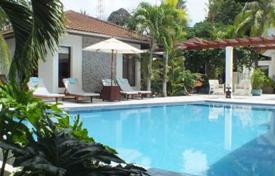 Villa – Surin Beach, Choeng Thale, Thalang,  Phuket,   Tayland. $2,640 haftalık