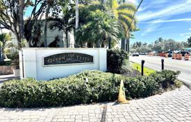 Şehir içinde müstakil ev – Hillsboro Beach, Florida, Amerika Birleşik Devletleri. $2,375,000