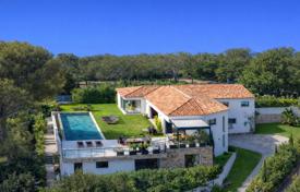 7 odalılar villa La Croix-Valmer'da, Fransa. 3,800,000 €