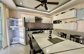 3 odalılar villa 180 m² Pattaya'da, Tayland. $432,000