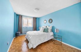 3 odalılar daire North York'da, Kanada. C$867,000