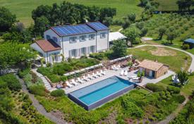 Villa – Marche, İtalya. 4,500,000 €