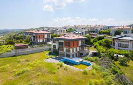6 odalılar villa 650 m² Sarıyer'da, Türkiye. 260,008,000 TRY