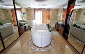 5 odalılar villa 900 m² Ko Kaeo'da, Tayland. $4,740,000