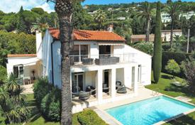 Villa – Cannes, Cote d'Azur (Fransız Rivierası), Fransa. 2,390,000 €