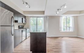 3 odalılar daire North York'da, Kanada. C$695,000