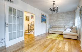 3 odalılar şehir içinde müstakil ev 160 m² City of Zagreb'da, Hırvatistan. 690,000 €