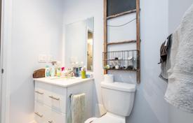 5 odalılar daire North York'da, Kanada. C$841,000