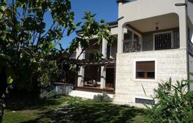 3 odalılar şehir içinde müstakil ev 380 m² Umag'da, Hırvatistan. 990,000 €
