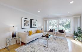11 odalılar şehir içinde müstakil ev North York'da, Kanada. C$2,685,000