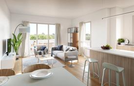 New residential complex with apartments Yvelines'da, Fransa. Min.301,000 €
