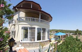 Villa – Alanya, Antalya, Türkiye. $200,000