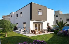 4 odalılar daire 105 m² Vodice'de, Hırvatistan. 357,000 €