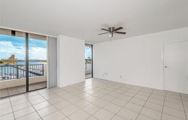 1 odalılar kondominyumda daireler 78 m² Miami'de, Amerika Birleşik Devletleri. $335,000