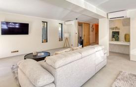 5 odalılar villa La Croix-Valmer'da, Fransa. 2,300,000 €