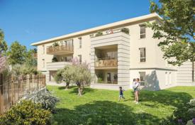 4 odalılar daire 78 m² Provence - Alpes - Cote d'Azur'da, Fransa. Min.261,000 €