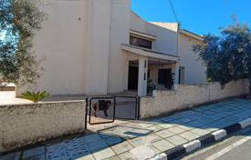 4 odalılar yazlık ev 580 m² Erimi'de, Kıbrıs. 910,000 €