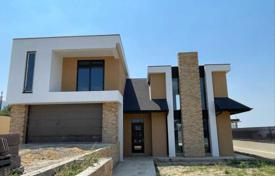 6 odalılar şehir içinde müstakil ev 345 m² Saguramo'da, Gürcistan. $300,000