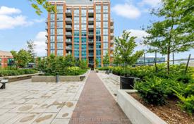 6 odalılar daire North York'da, Kanada. C$1,044,000